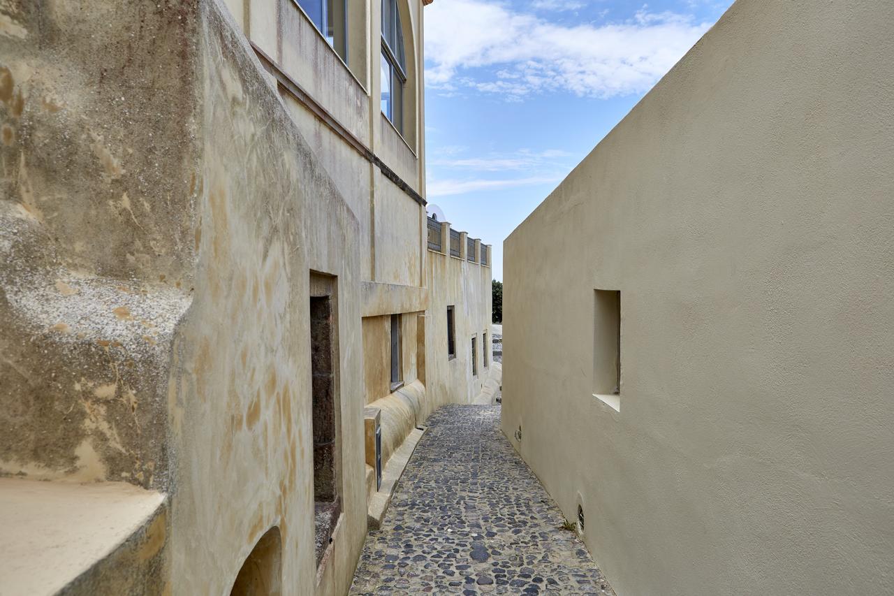 White & Co. La Torre Suites Pýrgos Exteriér fotografie