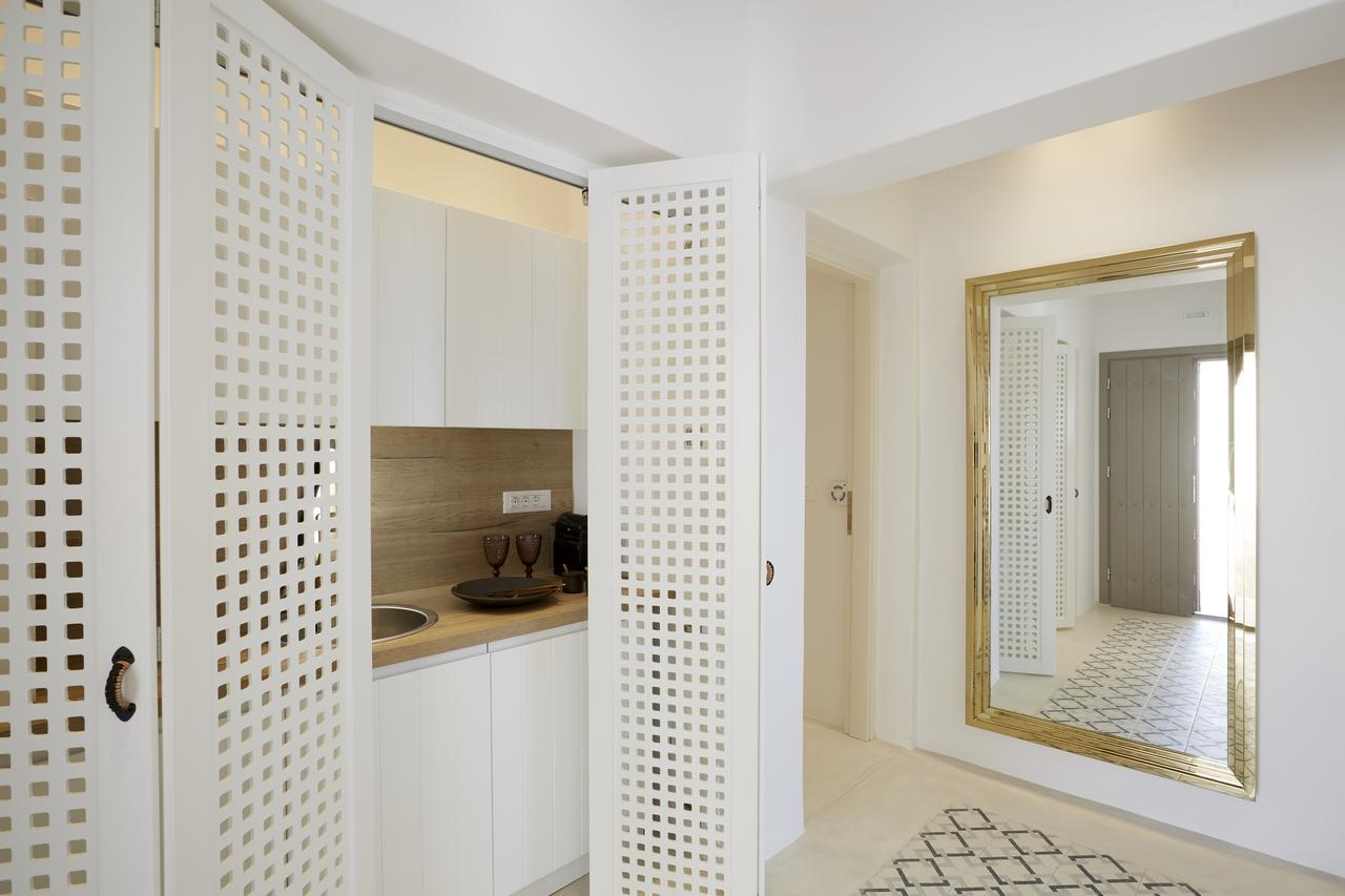 White & Co. La Torre Suites Pýrgos Pokoj fotografie
