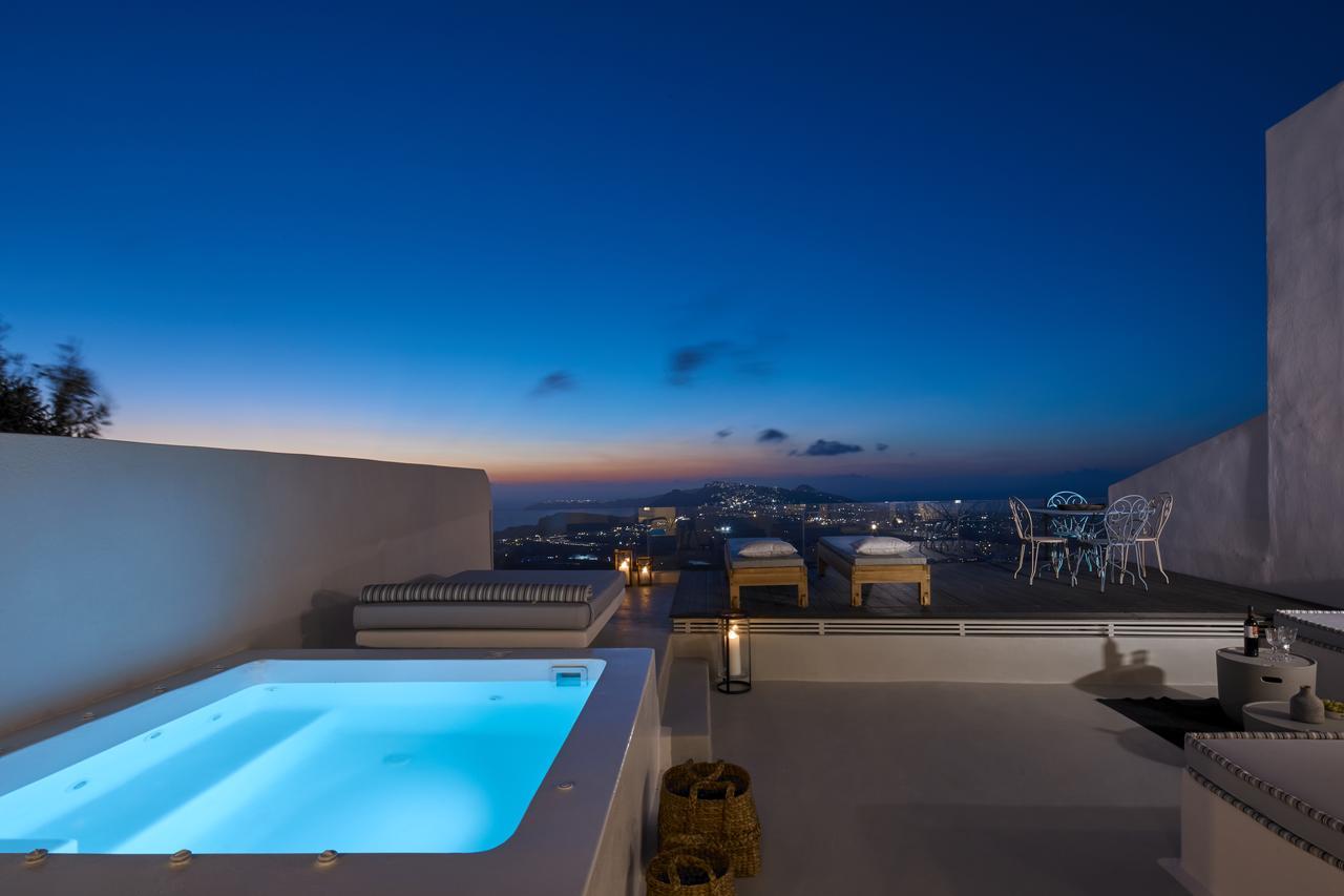 White & Co. La Torre Suites Pýrgos Exteriér fotografie